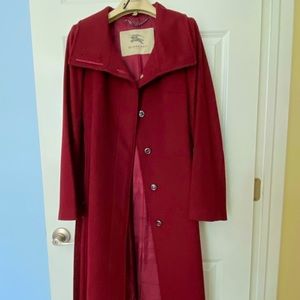 Beautiful Burberry wool coat in Burgundy